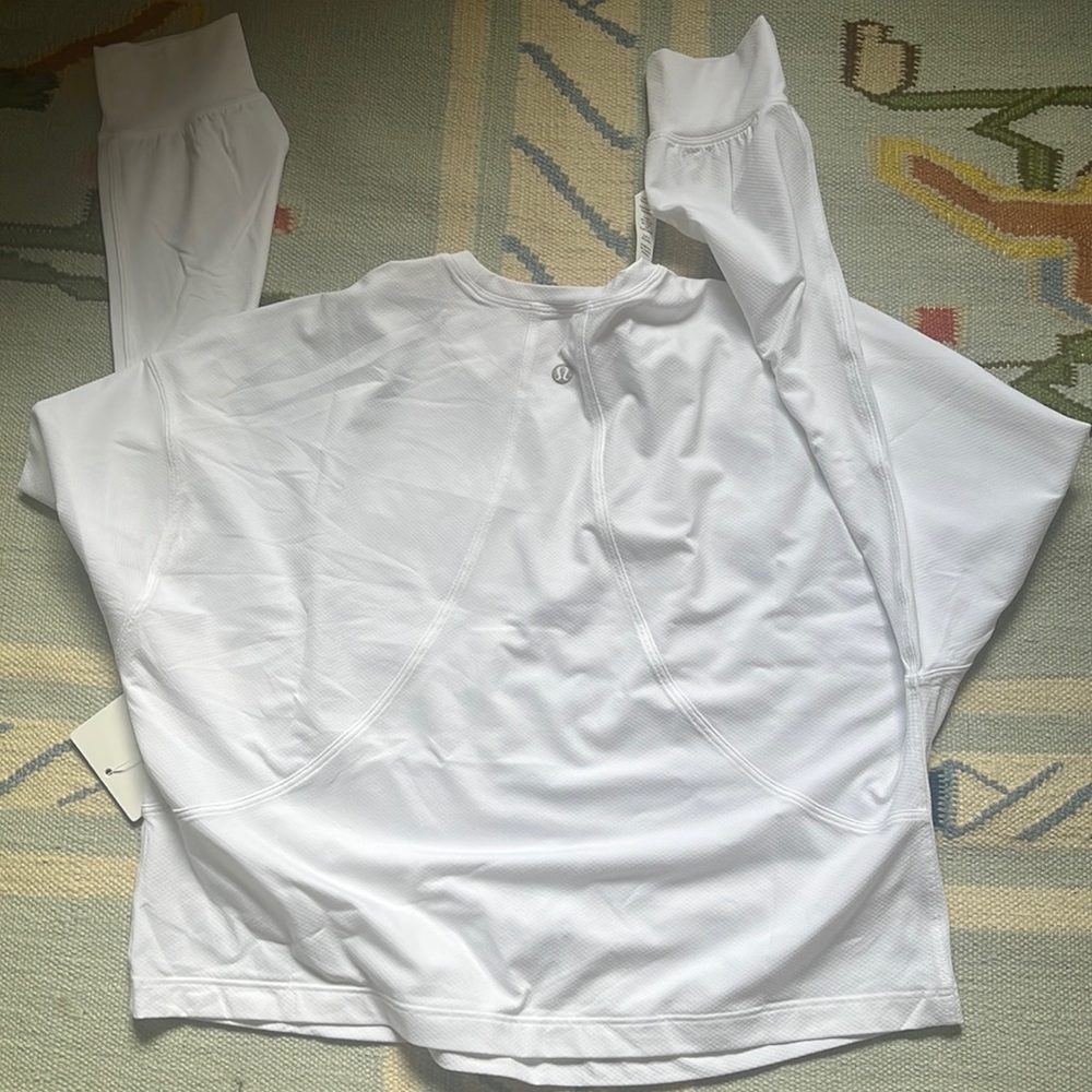 Lululemon abrasion-resistant training long sleeve size 4